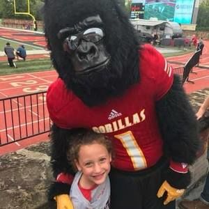 Meet your Posher, Juliana